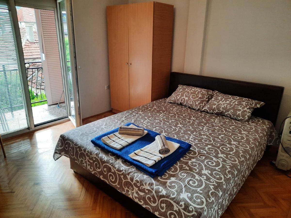 Apartman Lan - Free Parking Вранє Екстер'єр фото