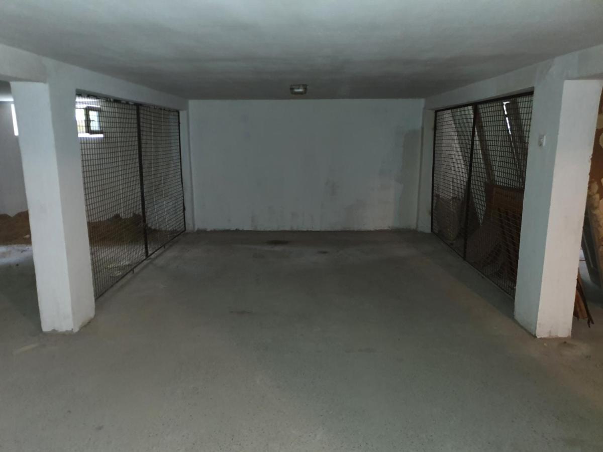 Apartman Lan - Free Parking Вранє Екстер'єр фото