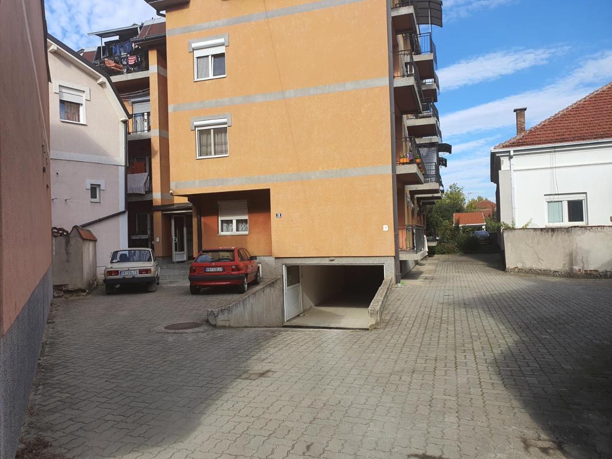 Apartman Lan - Free Parking Вранє Екстер'єр фото